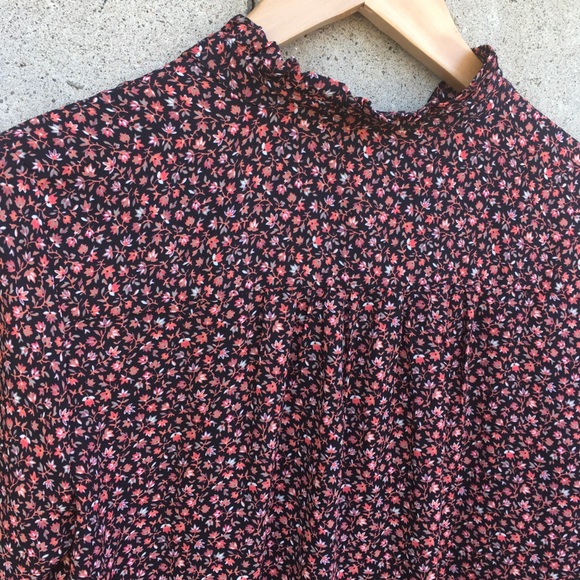 LOFT ruffle crew neck top - Picture 12 of 14